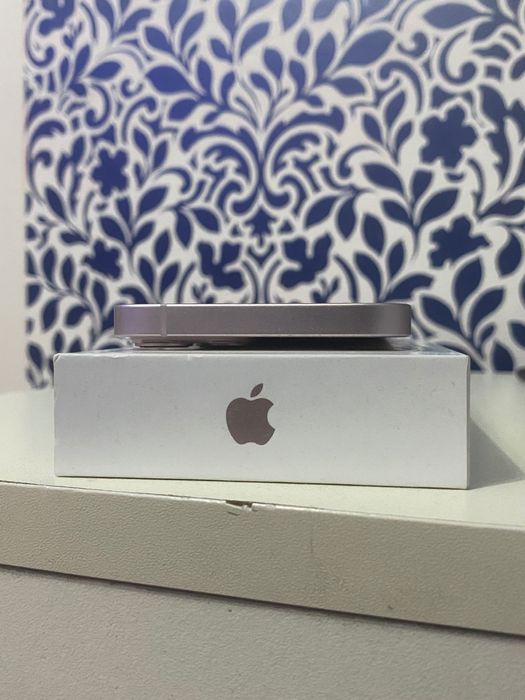 Продавам iphone 13pin