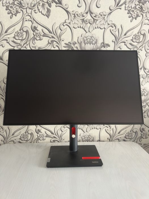 Lenovo thinkvision P-27h-30 27inch Ts