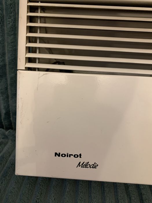 Продам настенный обогреватель NOIROT