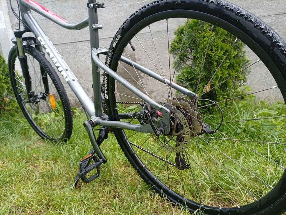 Bicicleta btwin  ca noua