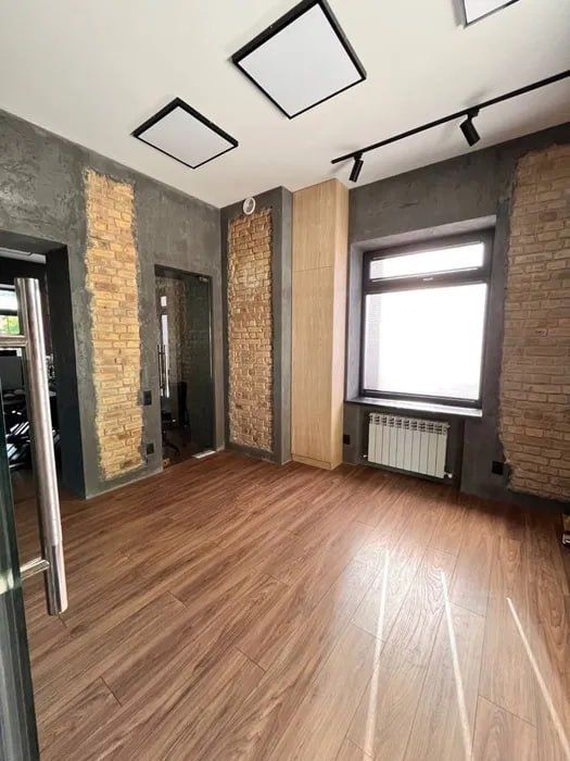 Аренда 75 м² 1700 у.е.