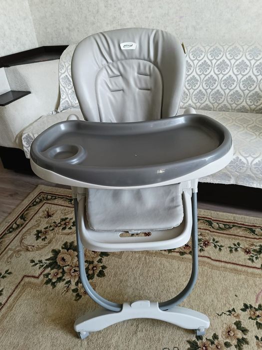 Детский стул для кормления