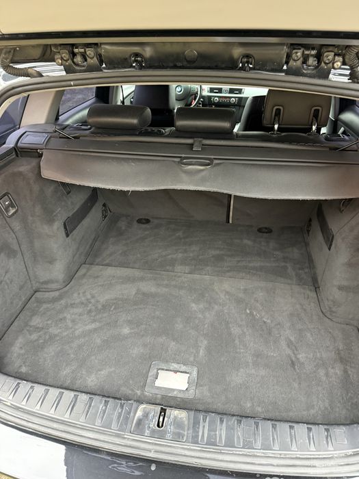Bmw 320d 2008г .
