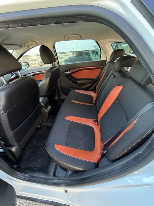 Продается своя Lada vesta  sw cross