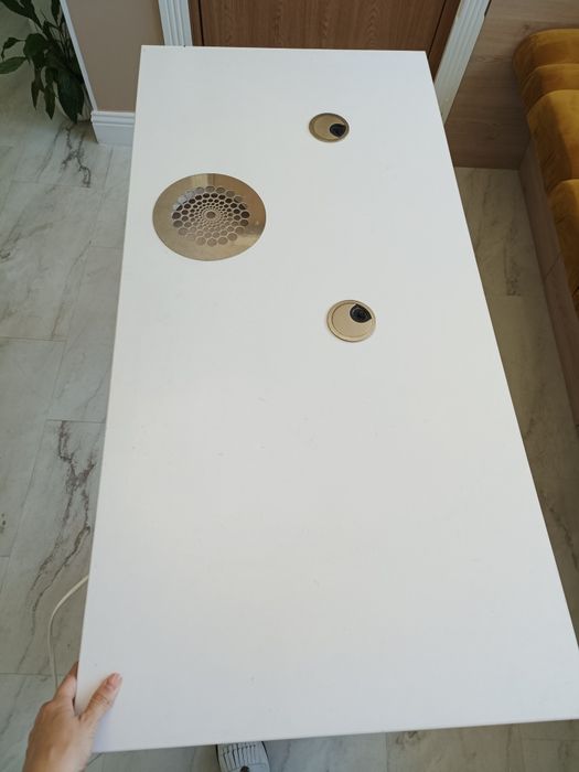 Masa manichiură PerforAspir