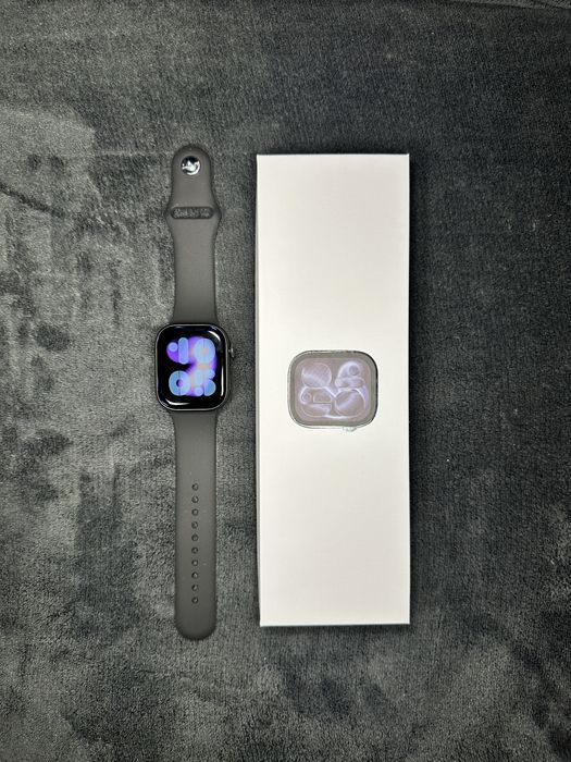 Apple Watch Series 11 • FullBox