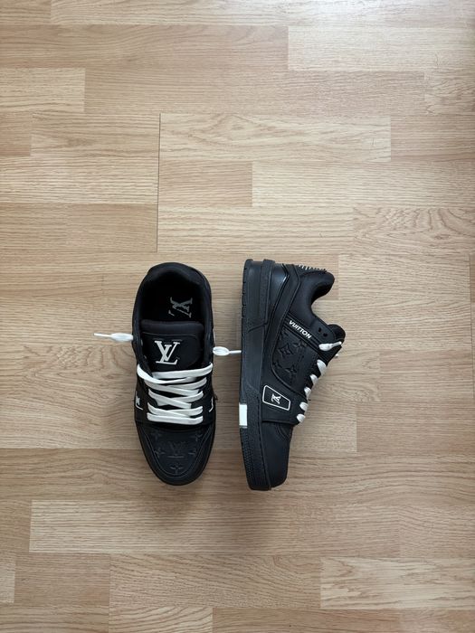 Adidasi Louis Vuitton