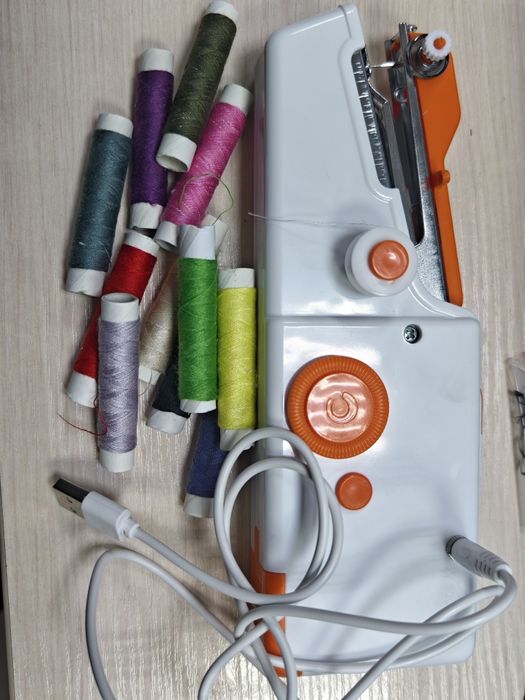 Мини швейная машина