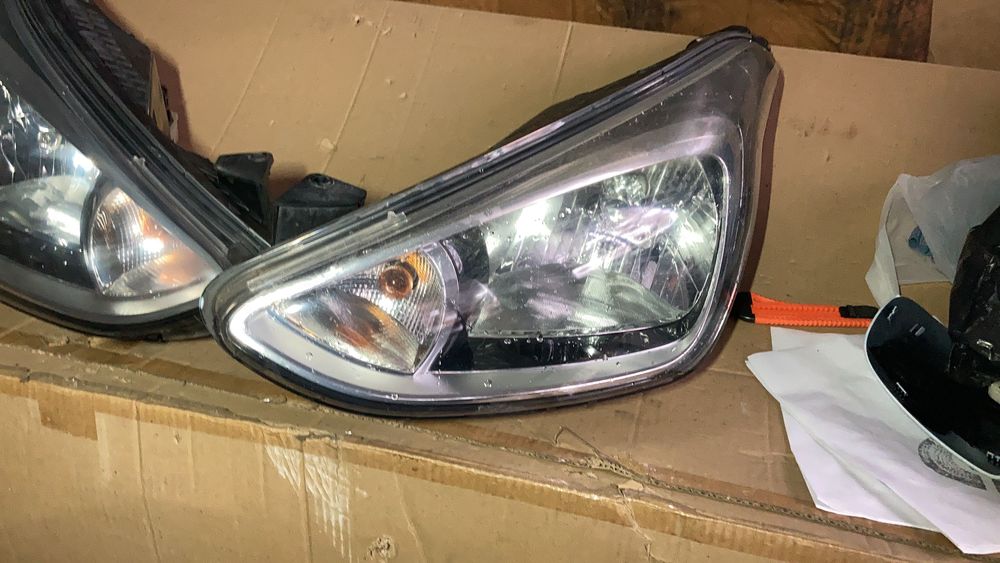 Far faruri Hyundai i10 2 2013 - 2018 far Stanga dreapta  i 10 , i-10