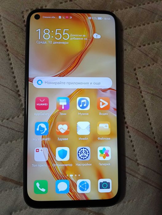 Huawei P40 lite продавам