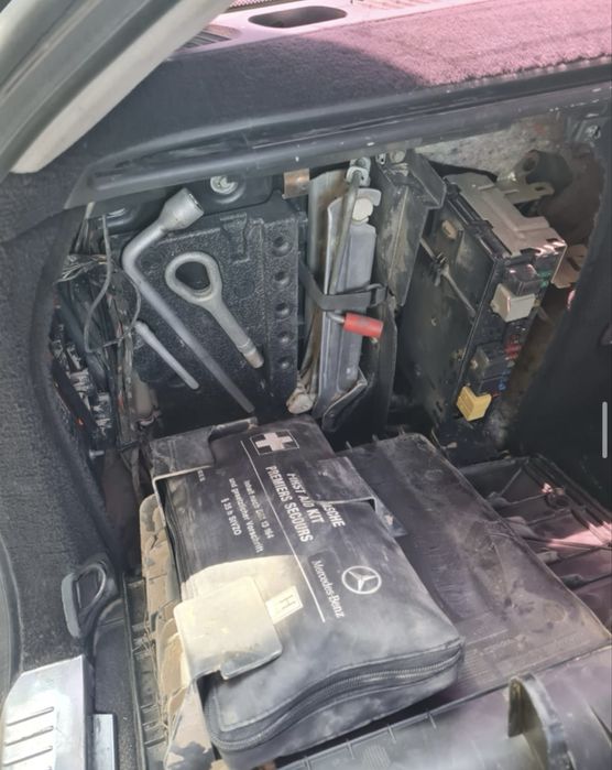 Продам меоседес C200