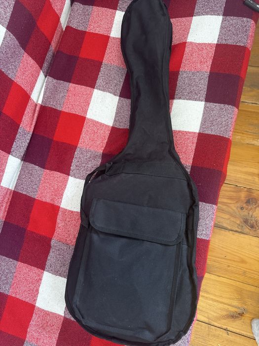 Электрическая гитара Yamaha