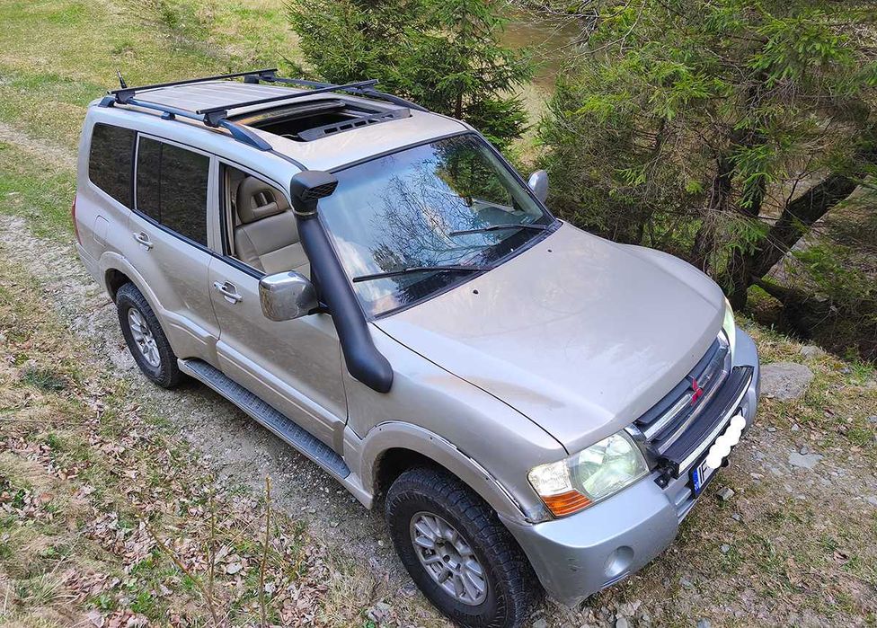 Mitsubishi Pajero MK3 3.2 DI-D – Autoutilitară – Pregătit pentru Off-Road / Overlanding