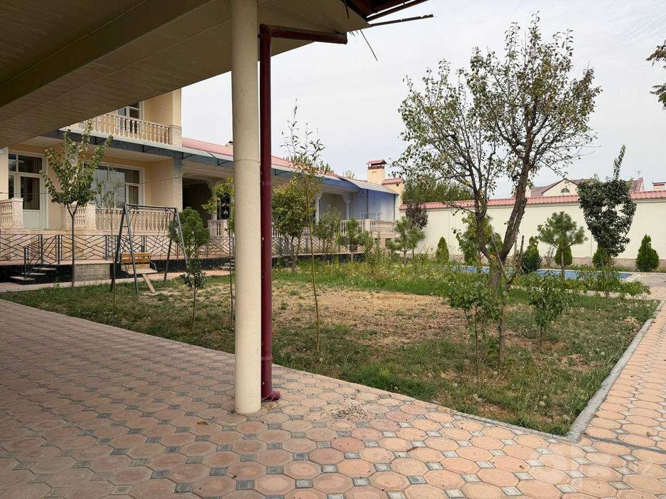 Продам дом на участке 14 соток с выходом на Бозсу.Кибрай.Сохибкор.