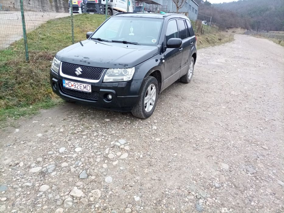 Vând Suzuki Grand Vitara