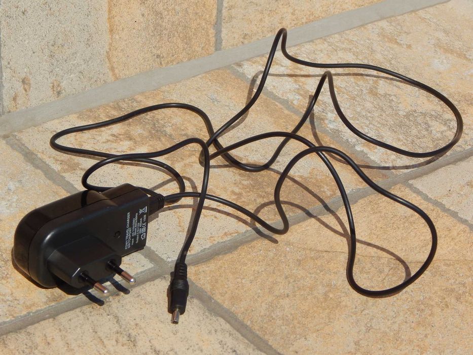 Incarcator telefon mobil Powy Travel Charger 3.5 / 12 V 450mA