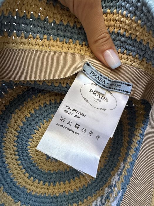 Оригинална шапка Prada