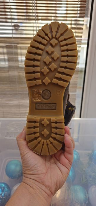 Дамски зимни обувки