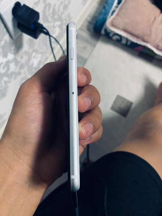 iPhone se 2020 64gb