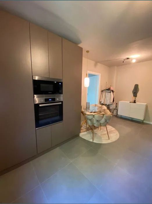 Proprietar-apartament 2 camere zona Lacului