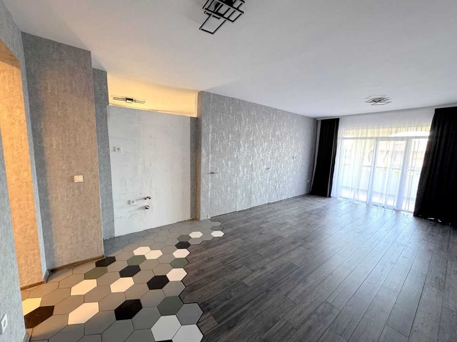 Продава се Тристаен апартамент в Свети Влас - 110 кв.м за 556 €/кв.м - Снимка #2