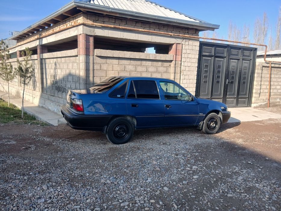 Nexsia 1 1999 sons trambler