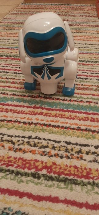 Robot cățeluș jucărie