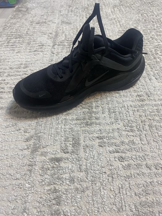 Продам nike quest 5 black