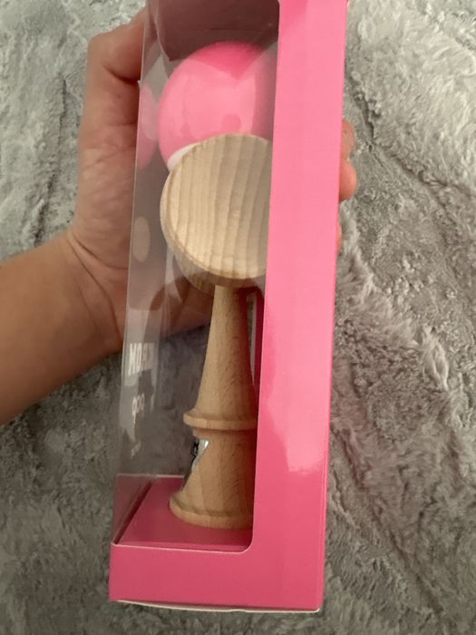 Kendama KROM pop roz sticky