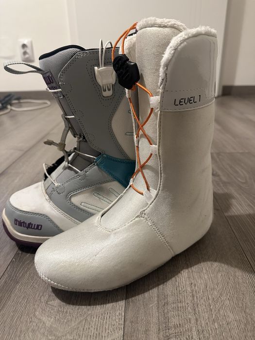 Boots snowboard Thirtytwo