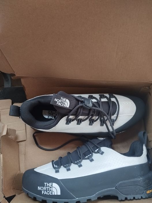 Кроссовка новый.