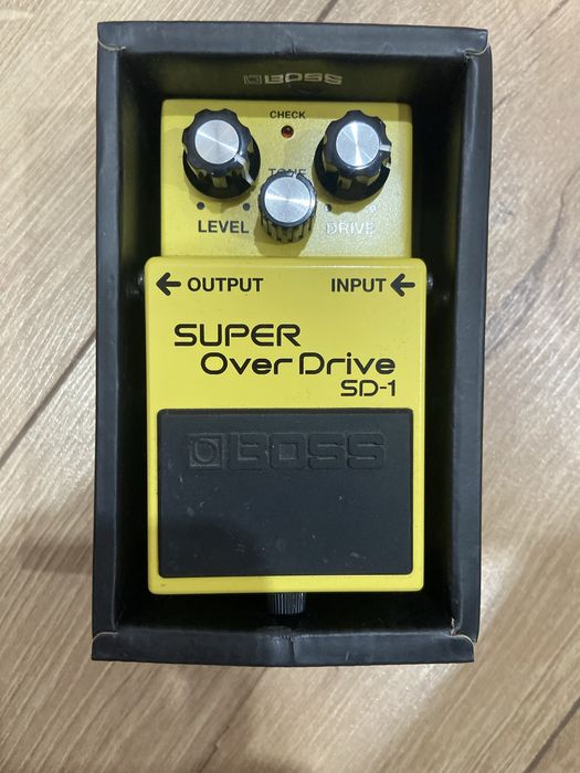 Педаль эффектов Boss Sd-1