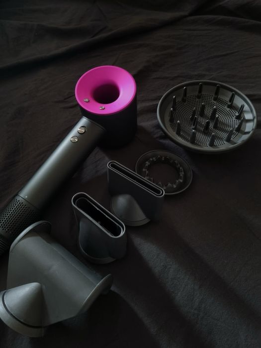 Продам dyson supersonic