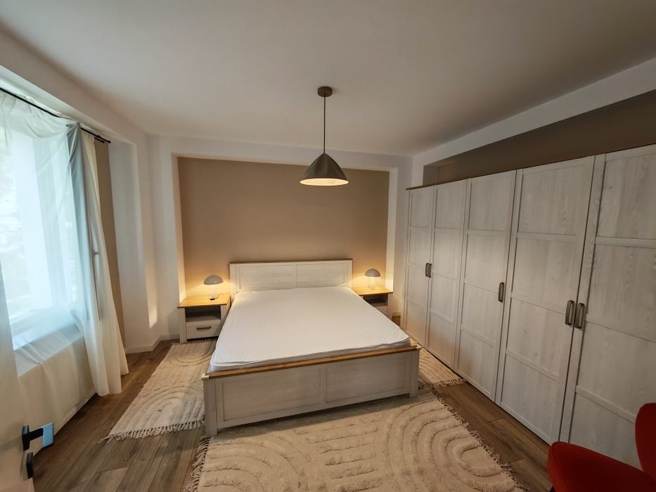 PF închiriez apartament /duplex la casă Petofi Sandor