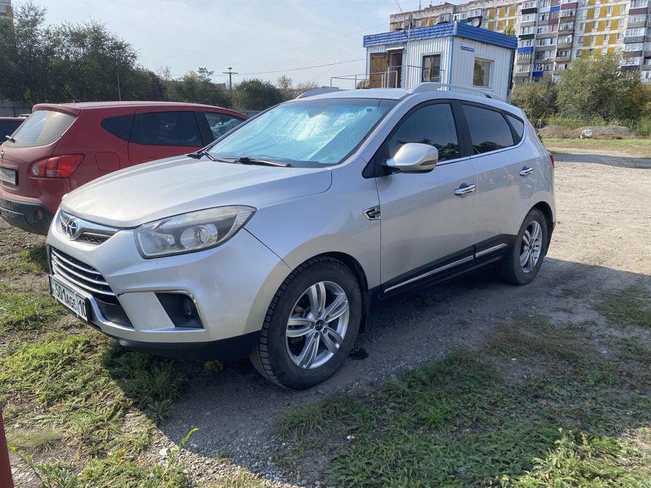 Продам JAC S5 в хорошем состояний.