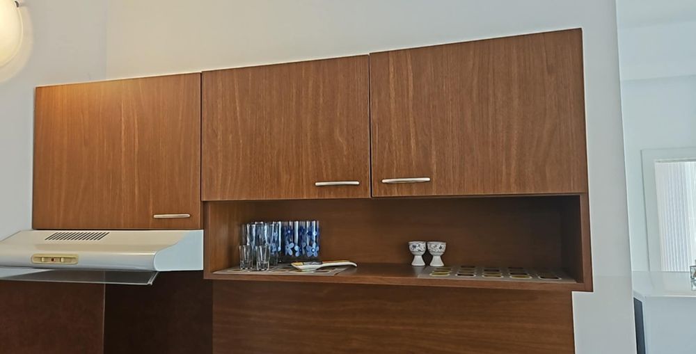 Кухня,спалня,диван