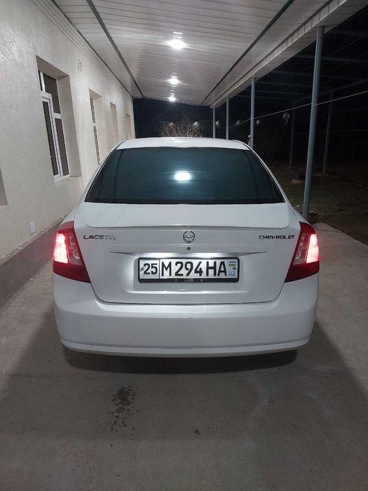 Lasseti 1.8 tezda sotiladi