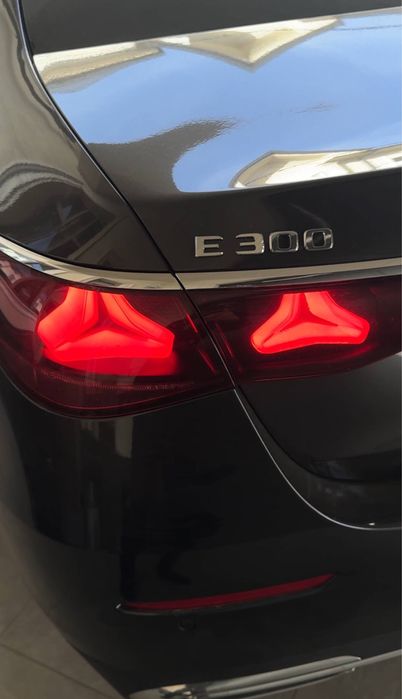 Mercedes Benz E300 W214