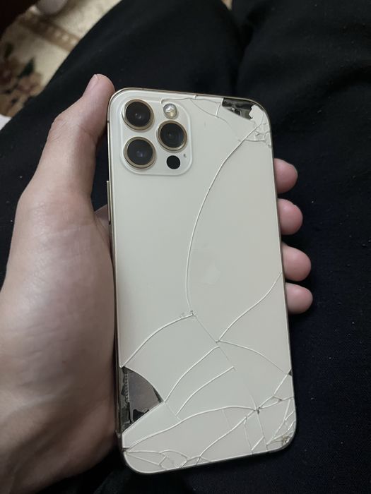 iPhone 12 PRO золотой