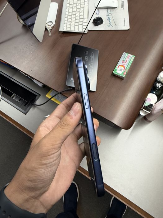 Iphone 17 pro max blue (sim+esim)