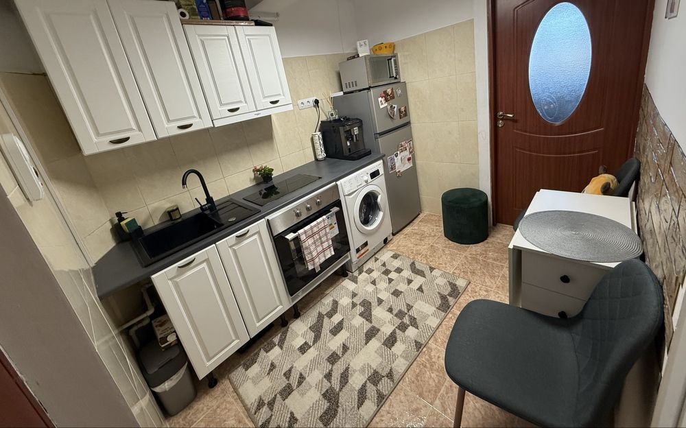 Vand, garsoniera  etajul 4