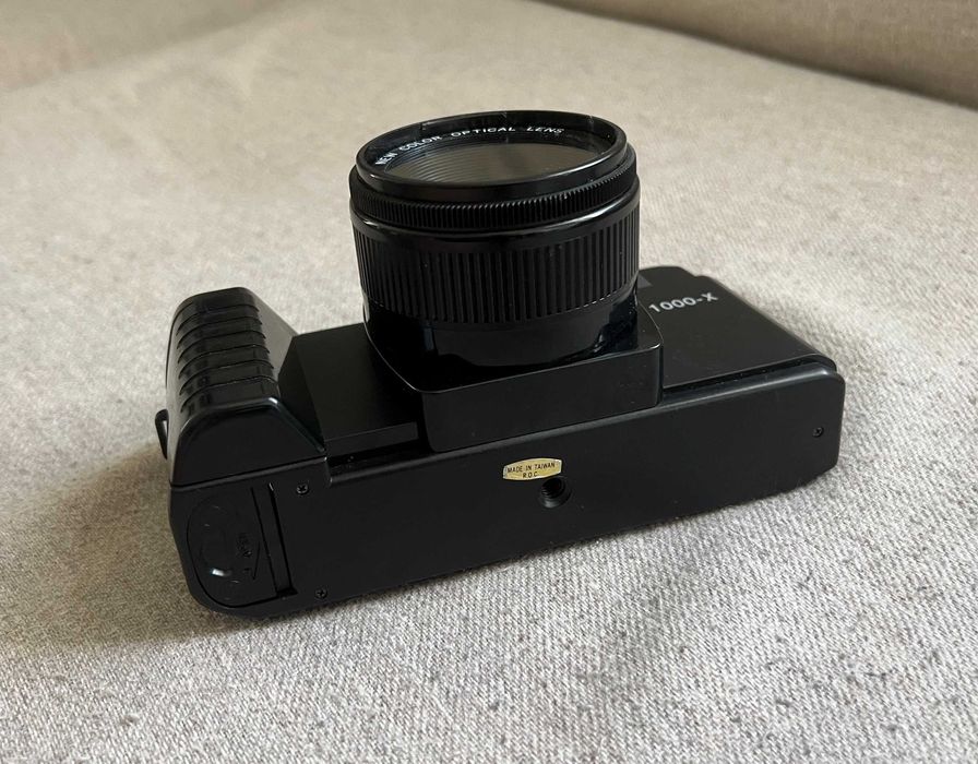 Aparat foto Naikei 1000-X vintage 35mm Focus Free cu motor drive