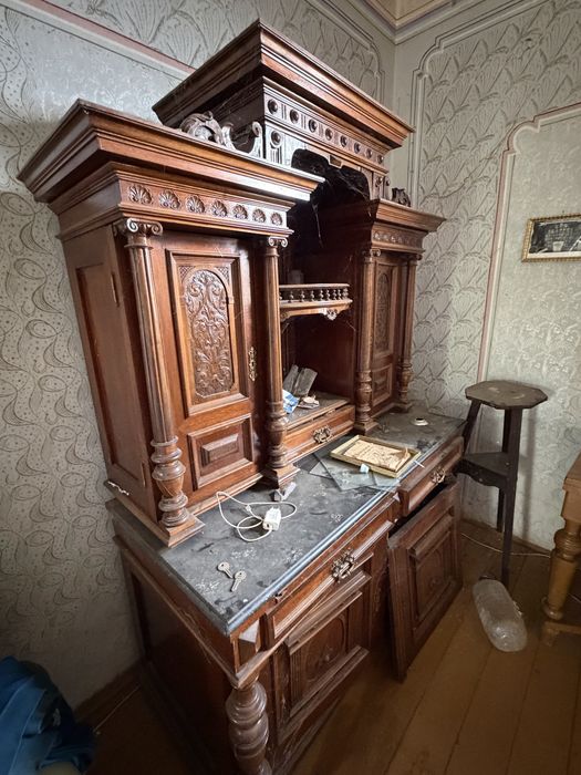 Mobilier antic de sufragerie