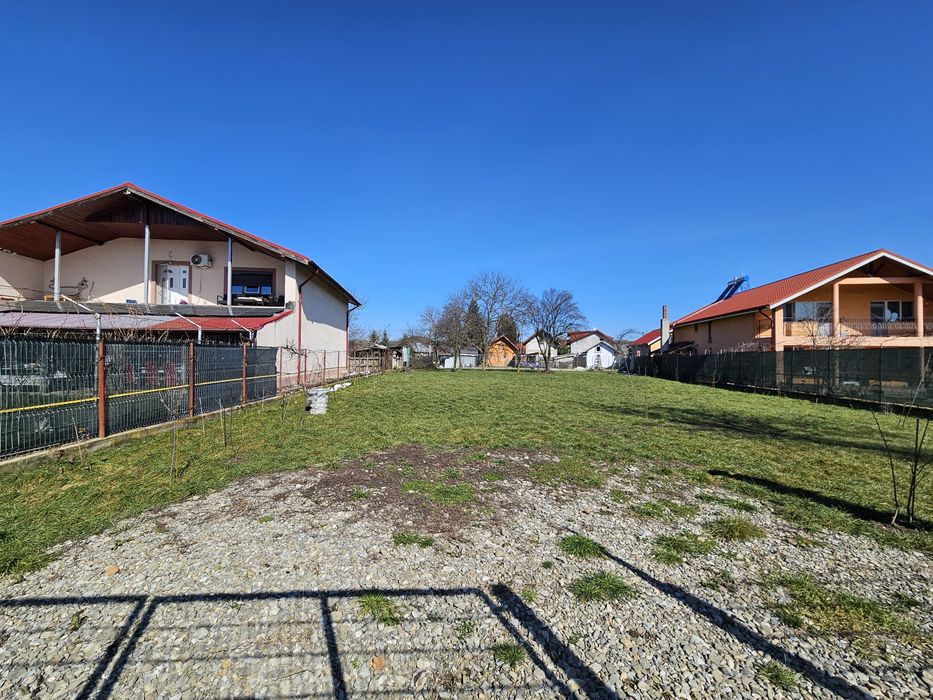 PROPRIETAR vand 1000 mp teren intravilan Snagov Soseaua Principala