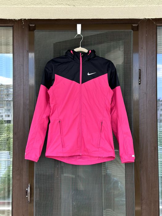 Дамско горнище / ветровка Nike Running (Vapor) - размер XS, Отлично състояние