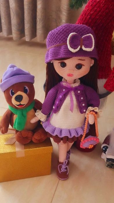 Ръчно плетена кукла