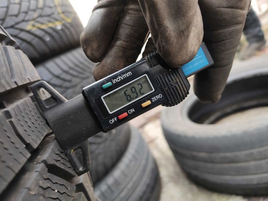 4бр Зимни гуми 215 55 17 - Continental - DOT 2024