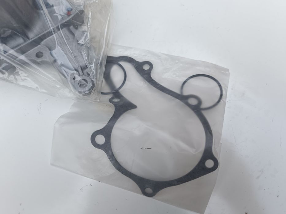Водяная помпа водяной насос Toyota