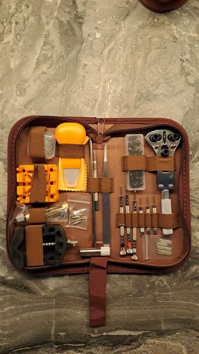 Set de scule pentru reparat ceasuri