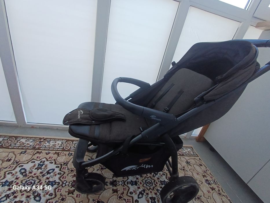 Продам коляску детскую